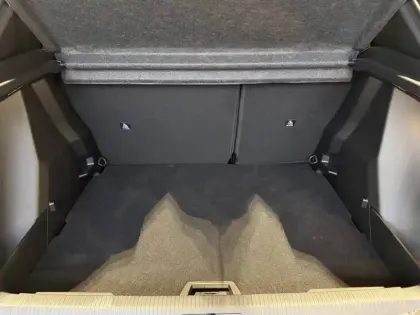 Photo 11 Peugeot 2008  Hybrid 145 e-DCS6