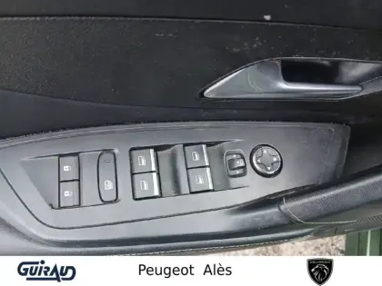 Photo 11 Peugeot 308  BlueHDi 130ch S&S EAT8