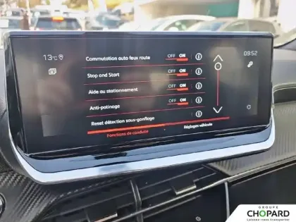 Photo 61 Peugeot 2008  BlueHDi 130 S&S EAT8