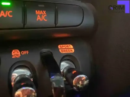 Photo 24 Mini Mini Hatch 5 Portes Cooper 136 ch DKG7