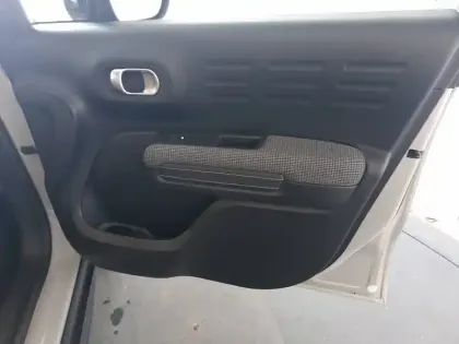 Photo 25 Citroën C3 Aircross  PureTech 110 S&S EAT6