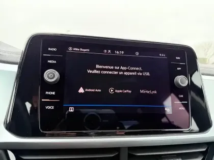 Photo 22 Volkswagen T-roc  1.0 TSI 110 Start/Stop BVM6