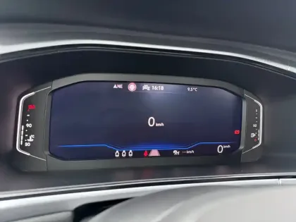 Photo 16 Volkswagen T-roc  1.0 TSI 110 Start/Stop BVM6