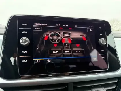 Photo 27 Volkswagen T-roc  1.0 TSI 110 Start/Stop BVM6