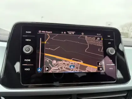 Photo 21 Volkswagen T-roc  1.0 TSI 110 Start/Stop BVM6