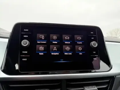 Photo 17 Volkswagen T-roc  1.0 TSI 110 Start/Stop BVM6