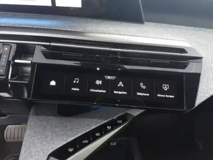 Photo 160 Peugeot 3008  Hybrid 136 e-DCS6