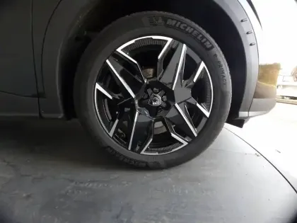 Photo 18 Peugeot 3008  Hybrid 136 e-DCS6