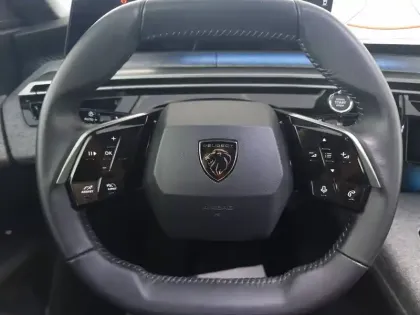 Photo 108 Peugeot 3008  Hybrid 136 e-DCS6