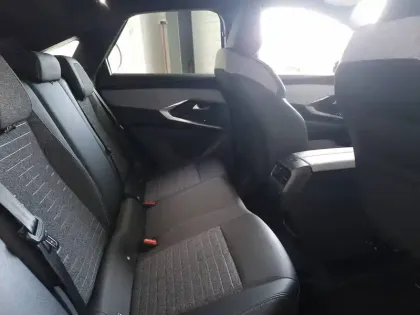 Photo 31 Peugeot 3008  Hybrid 136 e-DCS6