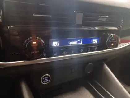 Photo 40 Nissan Qashqai  Mild Hybrid 158 ch Xtronic