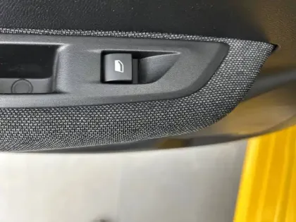 Photo 14 Peugeot 208  PureTech 100 S&S BVM6