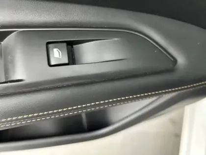 Photo 18 Peugeot 3008  Puretech 130ch S&S EAT8