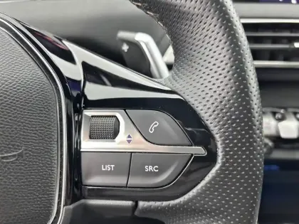 Photo 23 Peugeot 3008  Puretech 130ch S&S EAT8