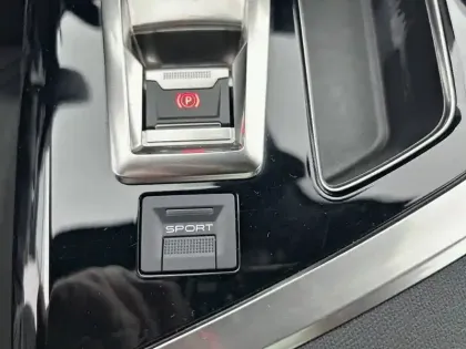 Photo 32 Peugeot 3008  Puretech 130ch S&S EAT8