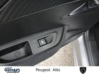 Photo 33 Peugeot 2008  Electrique 136 ch