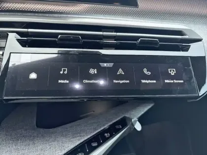 Photo 59 Peugeot 3008  Hybrid 145 e-DCS6