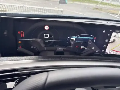 Photo 51 Peugeot 3008  Hybrid 145 e-DCS6