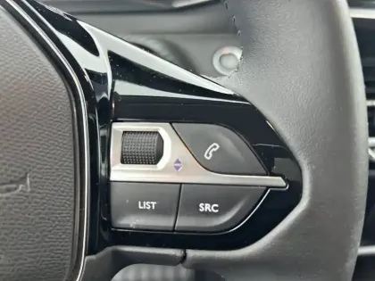 Photo 22 Peugeot 208  Electrique 50 kWh 136ch