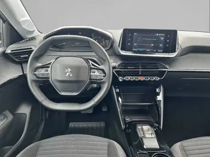 Photo 7 Peugeot 208  Electrique 50 kWh 136ch
