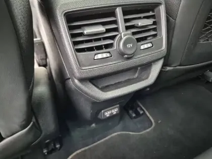 Photo 39 Peugeot 3008  Hybrid4 300 e-EAT8