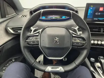 Photo 30 Peugeot 3008  Hybrid4 300 e-EAT8