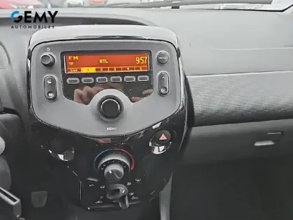 Photo 13 Citroën C1  VTi 72 S&S