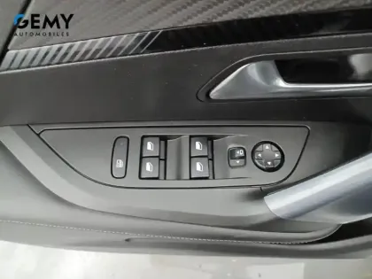 Photo 11 Peugeot 2008  BlueHDi 130 S&S EAT8