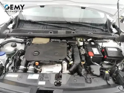 Photo 14 Peugeot 2008  BlueHDi 130 S&S EAT8