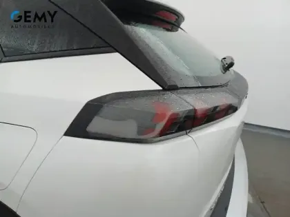 Photo 16 Peugeot 2008  BlueHDi 130 S&S EAT8