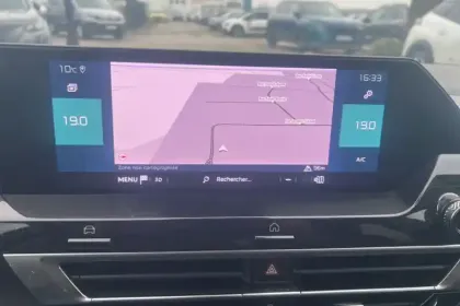 Photo 17 Citroën C4 e- 136 ch Automatique