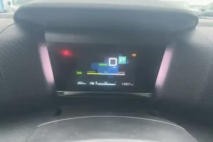 Photo 15 Citroën C4 e- 136 ch Automatique