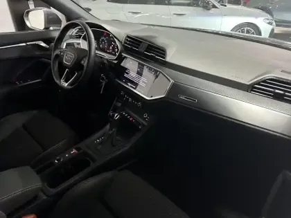 Photo 11 Audi Q3  Sportback 35 TFSI 150 ch S tronic 7