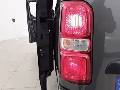 Photo 16 Peugeot Expert  CA FIXE XL BLUEHDI 180 S&S EAT8