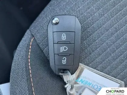 Photo 13 Peugeot 2008  100 S&S BVM6