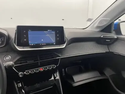 Photo 90 Peugeot 208  PureTech 100 S&S BVM6