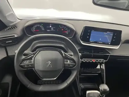 Photo 21 Peugeot 208  PureTech 100 S&S BVM6