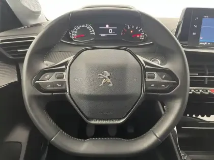 Photo 86 Peugeot 208  PureTech 100 S&S BVM6