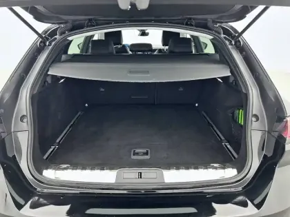 Photo 5 Peugeot 508  SW Hybrid 225 e-EAT8