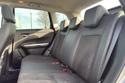 Photo 14 Suzuki Vitara  1.5 Dualjet Hybrid Allgrip  Auto