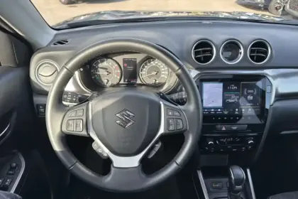 Photo 16 Suzuki Vitara  1.5 Dualjet Hybrid Allgrip  Auto