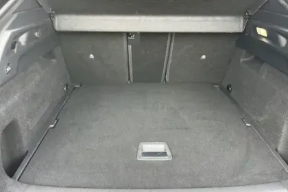 Photo 12 Peugeot 3008  Hybrid 136 e-DCS6