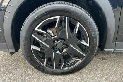 Photo 8 Peugeot 3008  Hybrid 136 e-DCS6