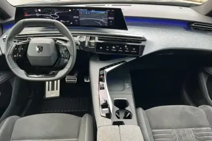 Photo 16 Peugeot 3008  Hybrid 136 e-DCS6