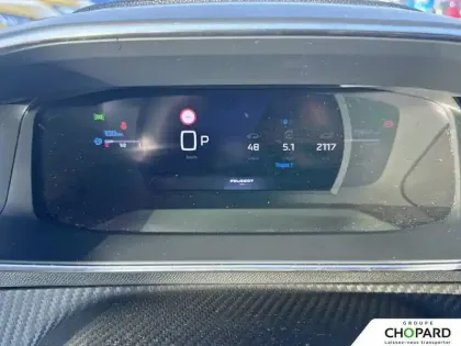 Photo 16 Peugeot 208  Hybrid 136 e-DCS6