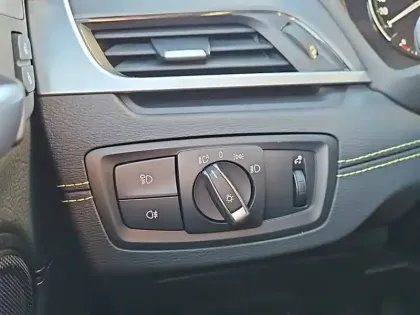 Photo 16 BMW X2  sDrive 18i 136 ch BVM6