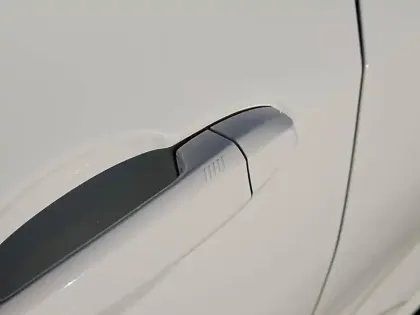 Photo 26 BMW X2  sDrive 18i 136 ch BVM6