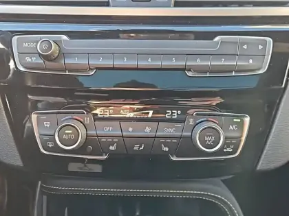 Photo 20 BMW X2  sDrive 18i 136 ch BVM6