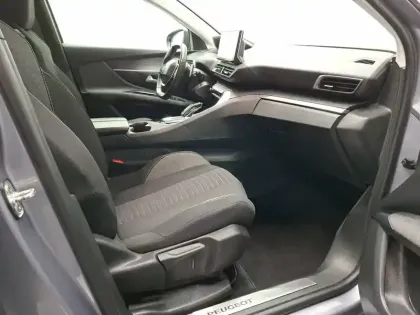 Photo 33 Peugeot 3008  Puretech 130ch S&S EAT8