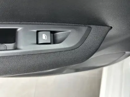 Photo 14 Peugeot 208 Gén. II Ph1 NG Active Pack 5